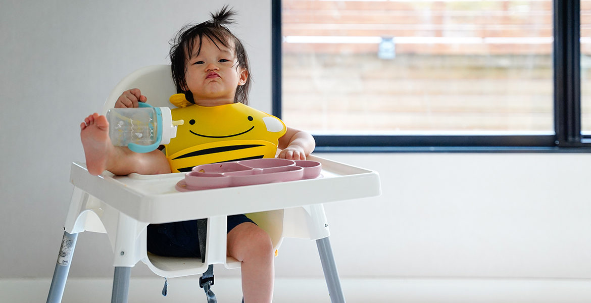 Réhausseur bébé avec table à manger amovible 