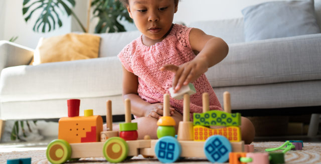 Pourquoi limiter le nombre de jouets dans la chambre de vos enfants ?