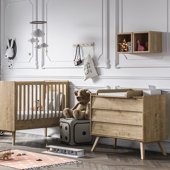 Vox Chambre Duo Vintage : Lit bébé Vintage Bois 70x140, commode en bois, plan à langer   