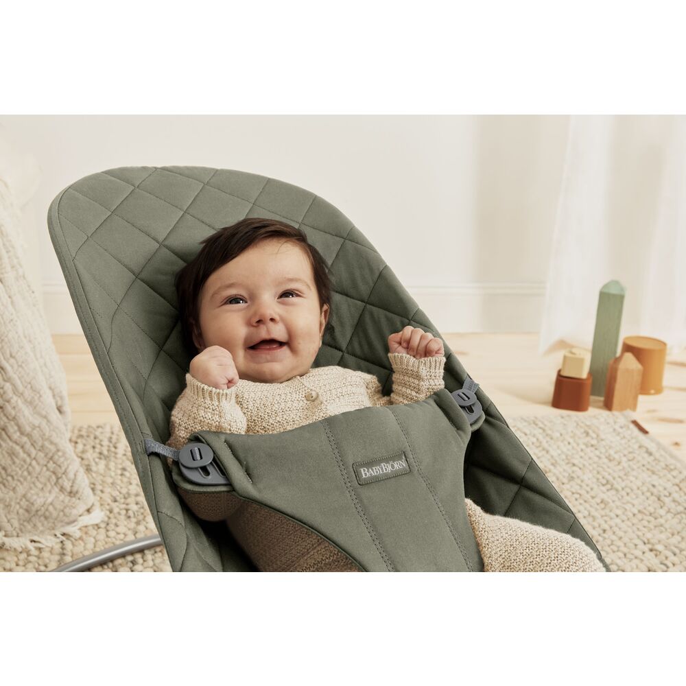 Porte-bébé Mini en coton kaki et vert : BabyBjörn