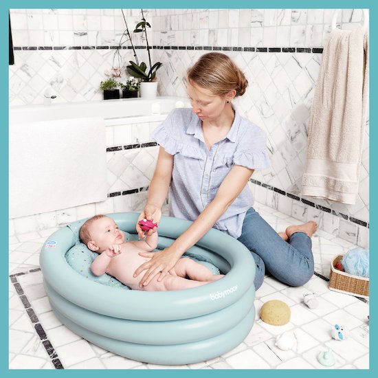 Baignoire bébé grise avec vidange + support à pied - Made in Bébé